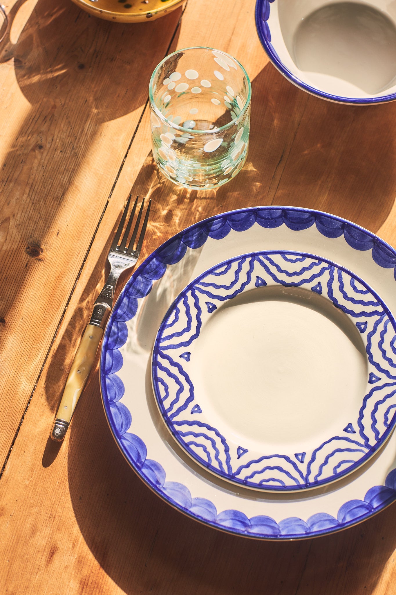 Blanco Tumbler and Blue Scallop Dinner Plate