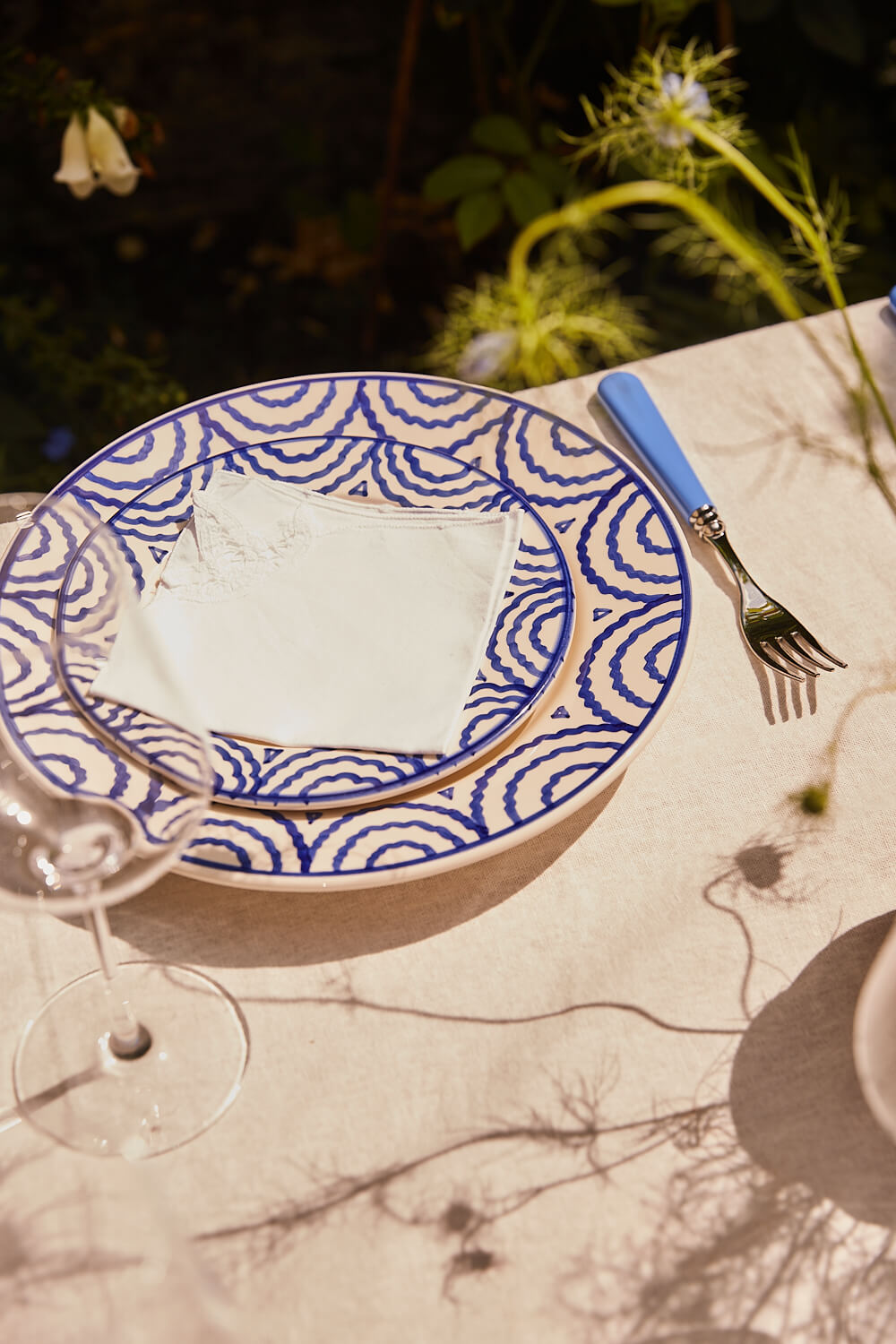 Late Afternoon Blue Tabla Side Plate Set with blue cutlery