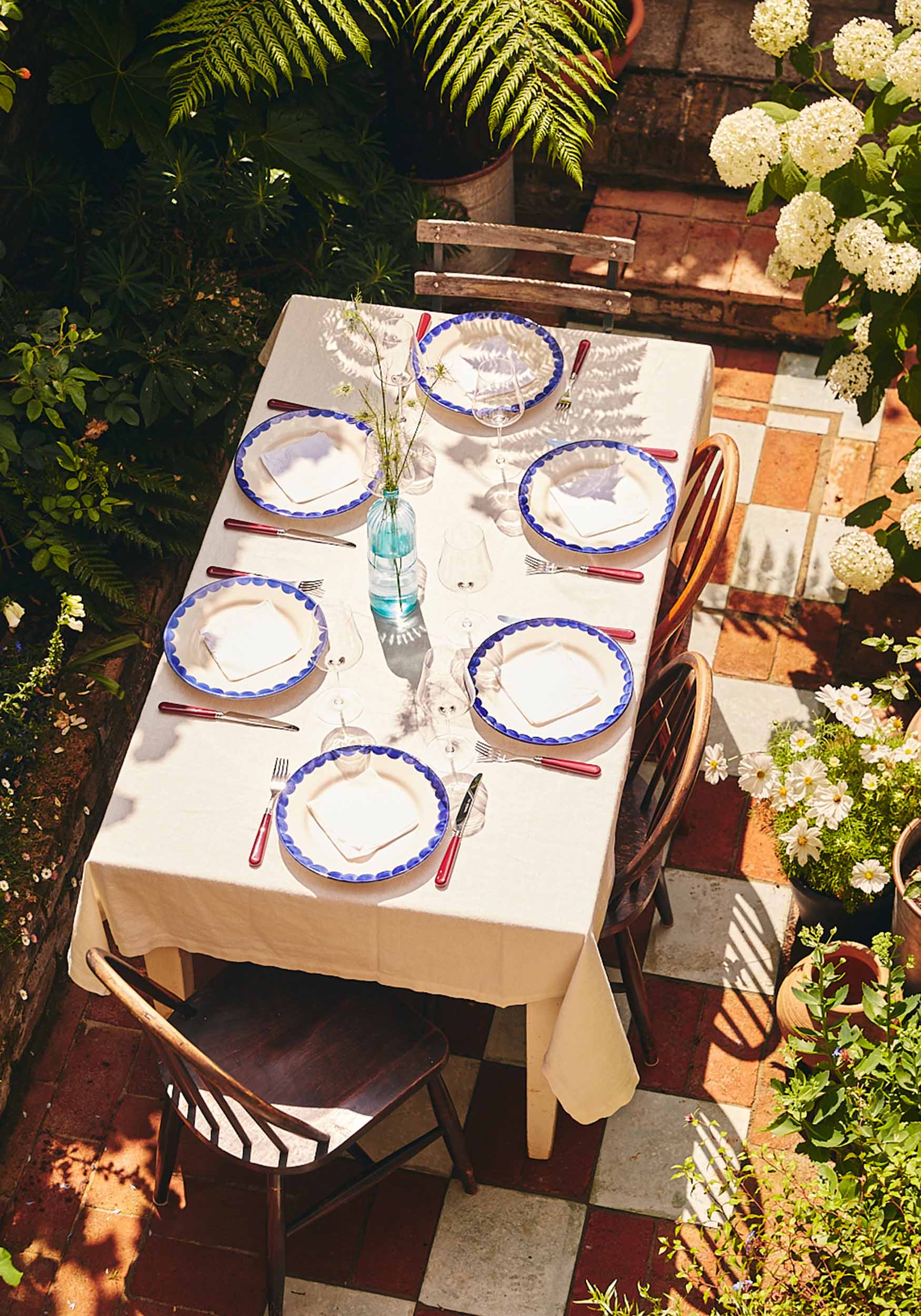 Late Afternoon Burgundy Knife and Fork Set Garden Dinner